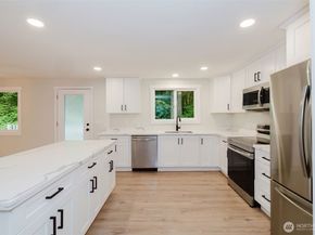 5450 NE Laura Loop, Poulsbo WA 98370