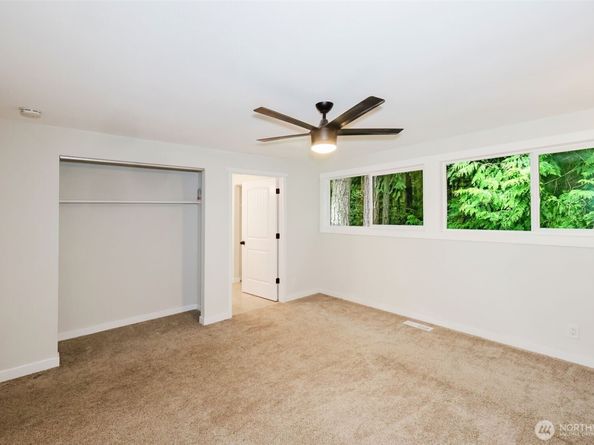 5450 NE Laura Loop, Poulsbo WA 98370