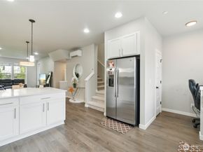 13717 Admiralty Way L3, Lynnwood WA 98087
