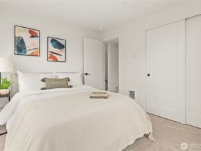 1521 N 39th Street, Seattle WA 98103