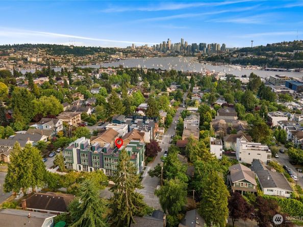 1521 N 39th Street, Seattle WA 98103
