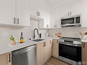 1521 N 39th Street, Seattle WA 98103