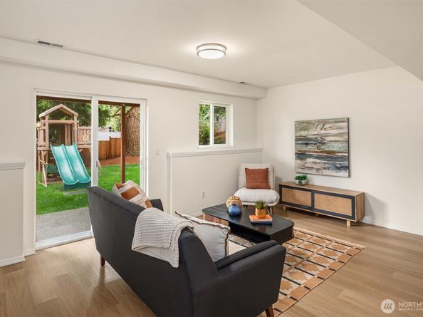 3816 NE 110th Street, Seattle WA 98125