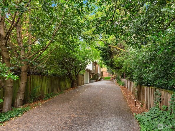 3816 NE 110th Street, Seattle WA 98125