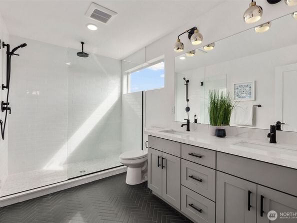 817 C S Rose Street, Seattle WA 98108