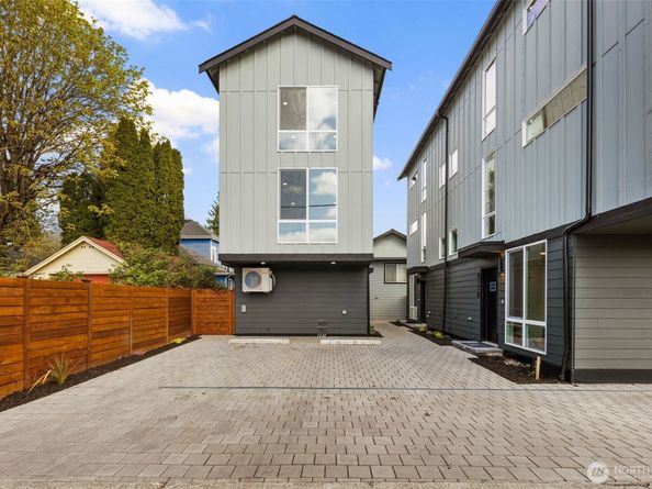 817 C S Rose Street, Seattle WA 98108