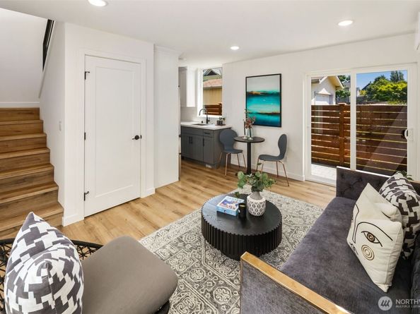 817 C S Rose Street, Seattle WA 98108