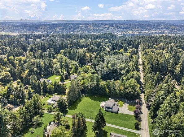 16005 NE 160th Street, Woodinville WA 98072