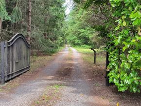 22930 115th Avenue SW, Vashon WA 98070