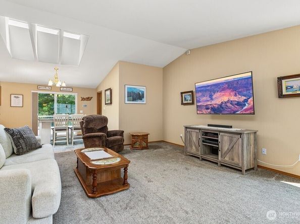 8729 Row Lane SE, Port Orchard WA 98367