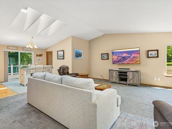 8729 Row Lane SE, Port Orchard WA 98367