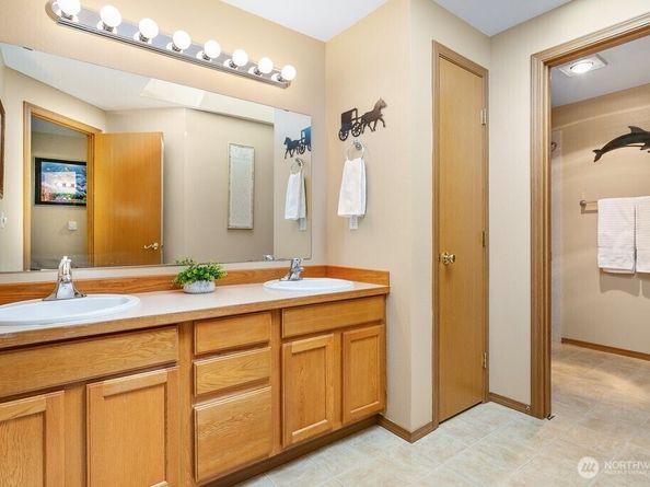 8729 Row Lane SE, Port Orchard WA 98367