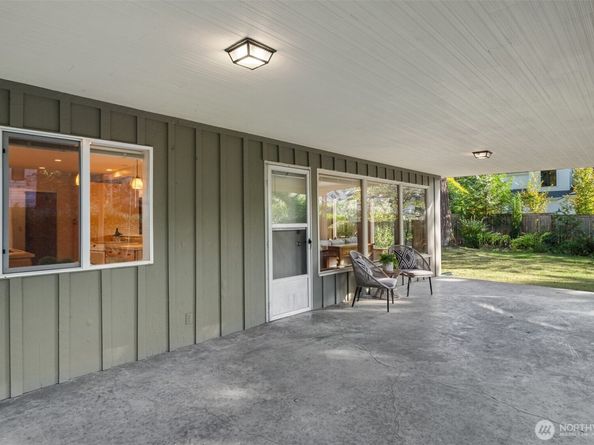 2965 74 Avenue SE, Mercer Island WA 98040