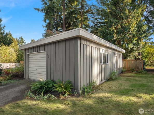 2965 74 Avenue SE, Mercer Island WA 98040