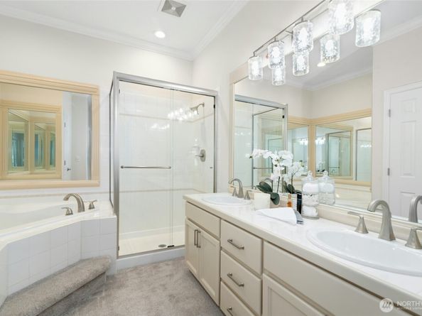 11629 E Oakmont Dr, Mukilteo WA 98275