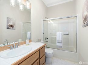 11629 E Oakmont Dr, Mukilteo WA 98275