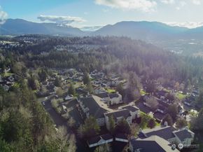 4133 224th Lane SE 302, Issaquah WA 98029