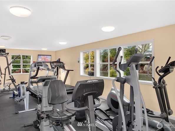4133 224th Lane SE 302, Issaquah WA 98029
