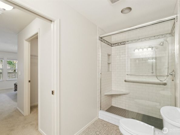 4133 224th Lane SE 302, Issaquah WA 98029
