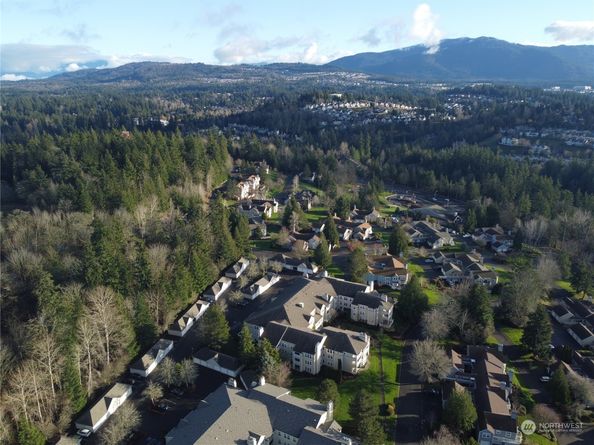 4133 224th Lane SE 302, Issaquah WA 98029