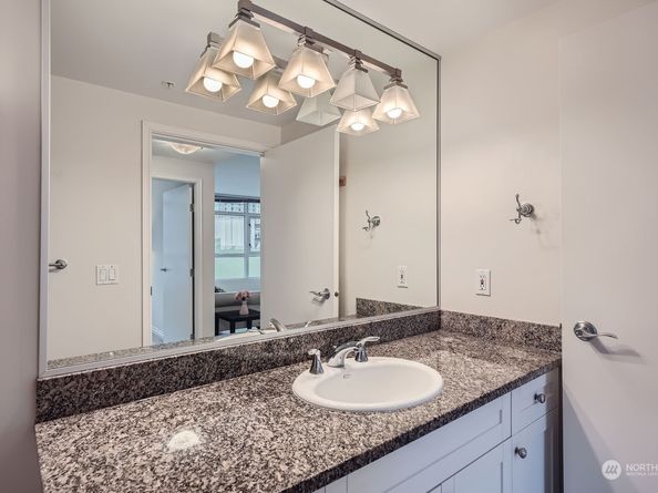 1420 Terry Avenue 1107, Seattle WA 98101