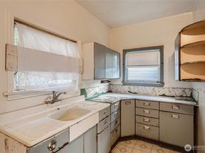 1321 16th Avenue S, Seattle WA 98144