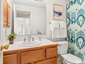 18 Florentia Street, Seattle WA 98109
