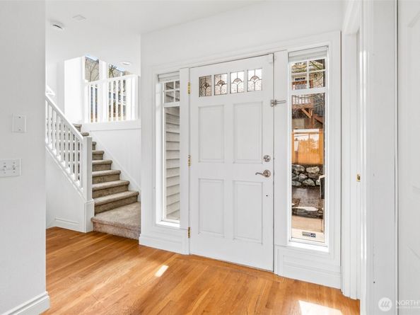 18 Florentia Street, Seattle WA 98109
