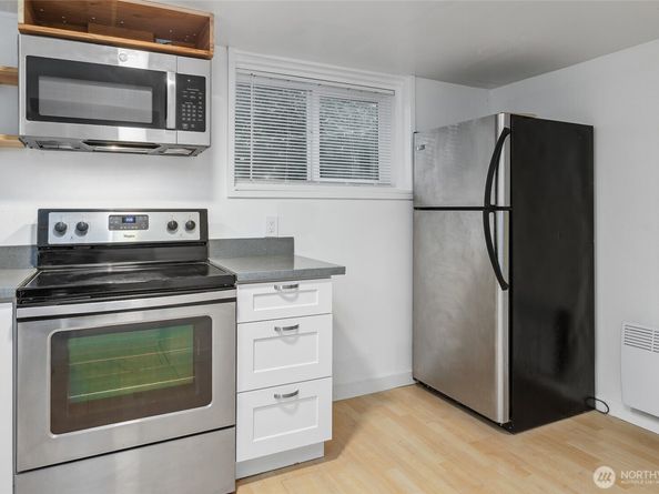 2209 E Roanoke Street, Seattle WA 98112