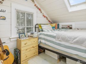 2209 E Roanoke Street, Seattle WA 98112