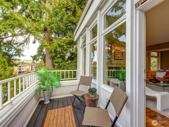 600 Bellevue Way SE 301, Bellevue WA 98004