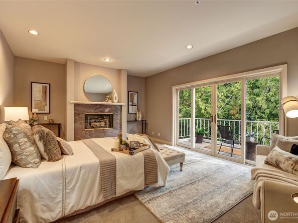 600 Bellevue Way SE 301, Bellevue WA 98004