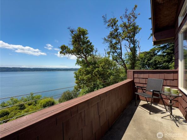 49 M Whidbey Island Drive, Everett WA 98206