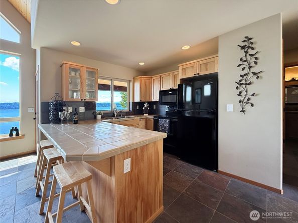 49 M Whidbey Island Drive, Everett WA 98206