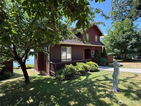 49 M Whidbey Island Drive, Everett WA 98206