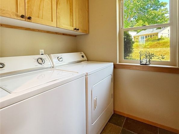 49 M Whidbey Island Drive, Everett WA 98206