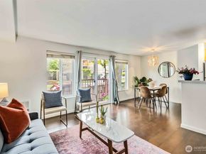 3661 Phinney Avenue N 208, Seattle WA 98103