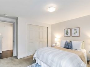 3661 Phinney Avenue N 208, Seattle WA 98103