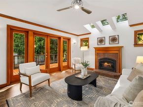 16939 SE 39th Street, Bellevue WA 98008