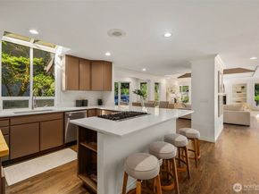 16939 SE 39th Street, Bellevue WA 98008