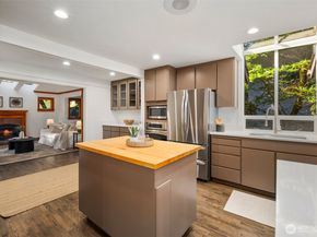 16939 SE 39th Street, Bellevue WA 98008