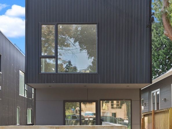 1112 26th Avenue A, Seattle WA 98122