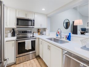 130 SW 116th Street F32, Seattle WA 98146