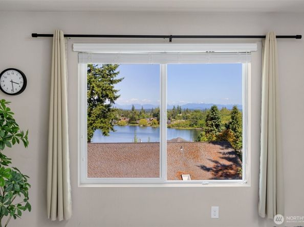 16201 Meadow Road G2, Lynnwood WA 98087