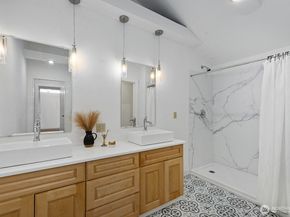 11613 SW Shawnee, Vashon WA 98070