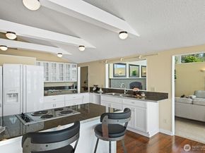 11613 SW Shawnee, Vashon WA 98070