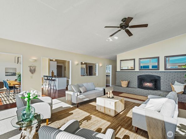 11613 SW Shawnee, Vashon WA 98070