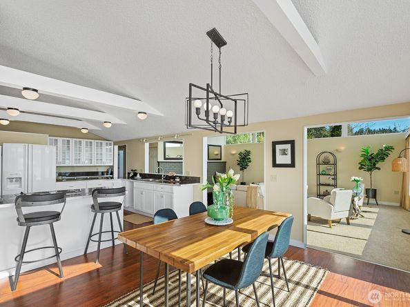 11613 SW Shawnee, Vashon WA 98070
