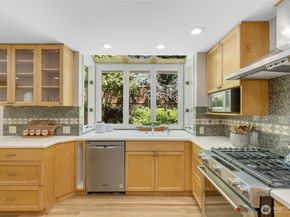 11750 NE 36th Place, Bellevue WA 98005