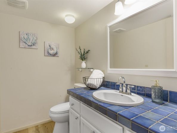 11750 NE 36th Place, Bellevue WA 98005